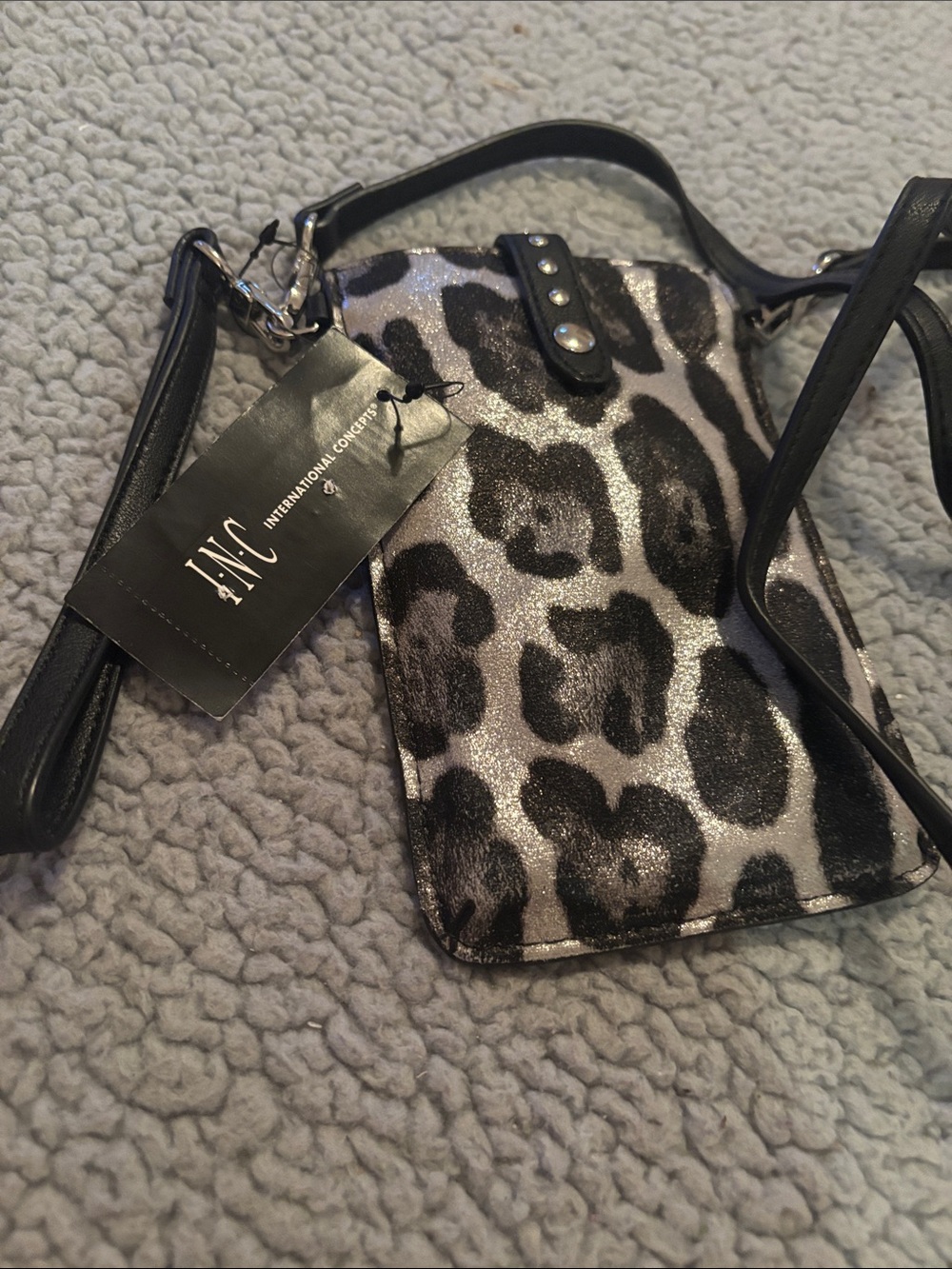 NWT INC International Concepts Black & Silver Leopard Crossbody Phone Pouch